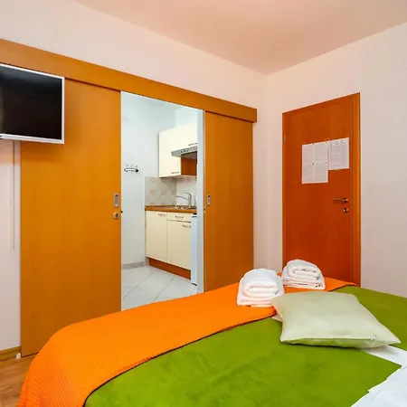 Apartment Stunning In *